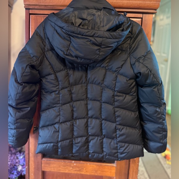 Eddie Bauer Women’s Black Puffer Jacket size X Small 80% Down Insulation - Picture 3 of 8